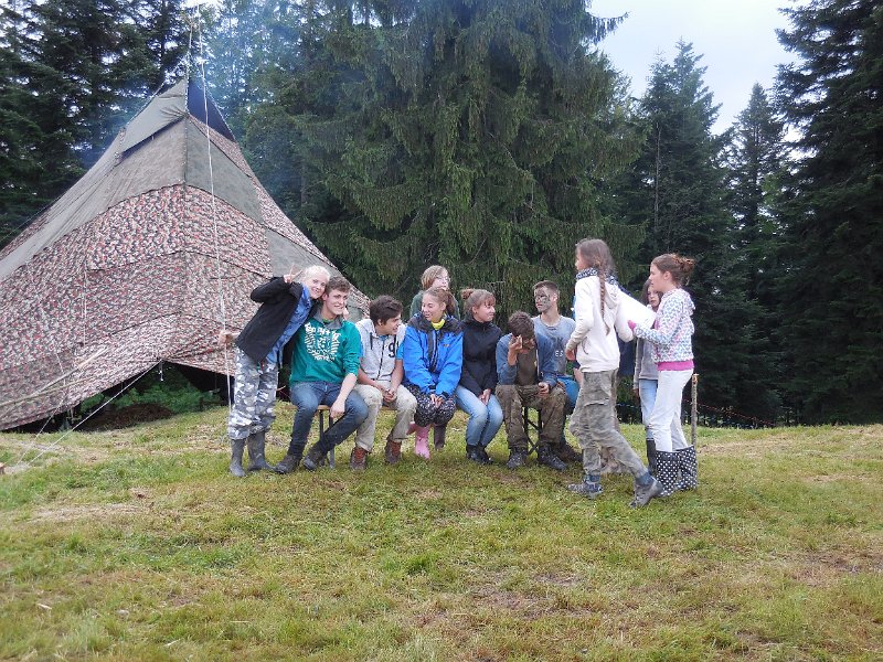 DSCN1169.JPG - auch die etwas älteren Leiter kommen dran mit Färben..