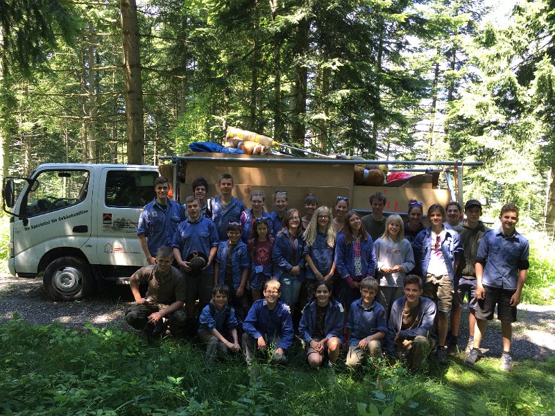 IMG_4641.JPG - Perfekt! - Danke Vetsch Gebäudehüllen AG für die jährliche Unterstützung mit Transport-Bus..